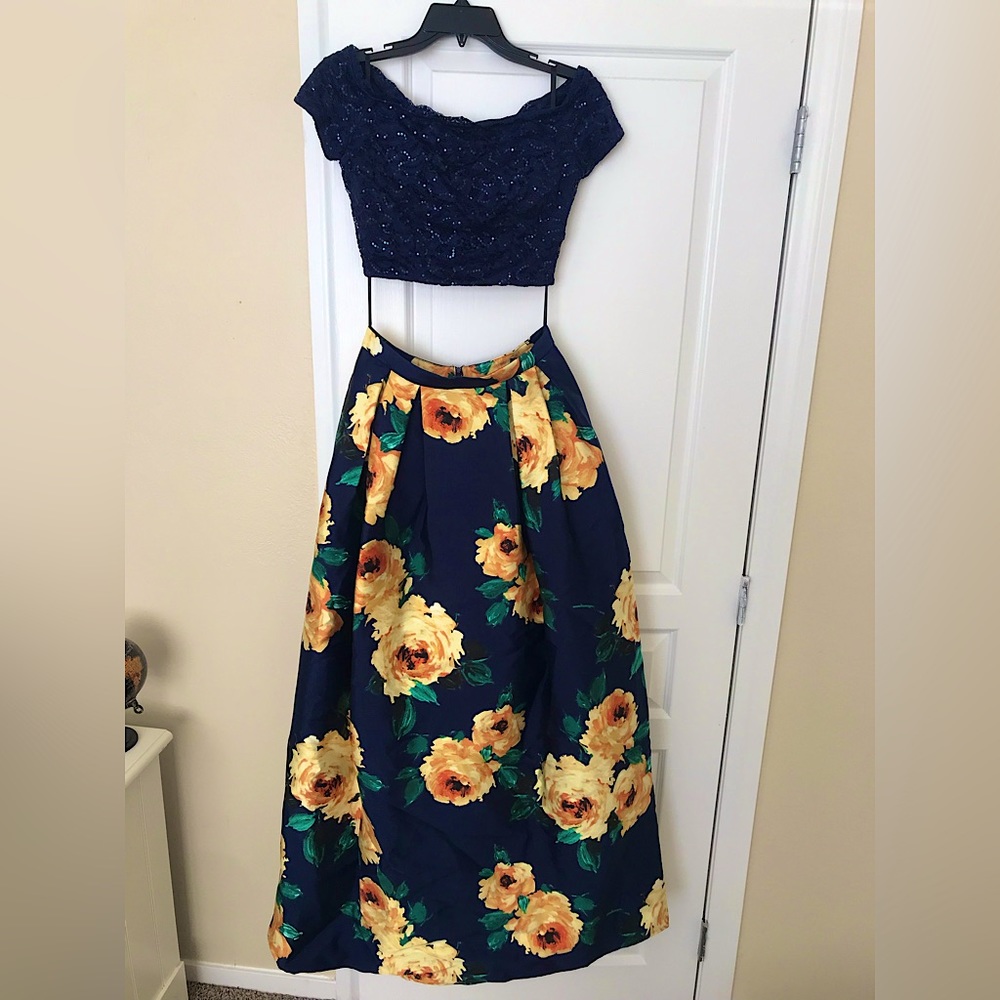 Prom/formal dress